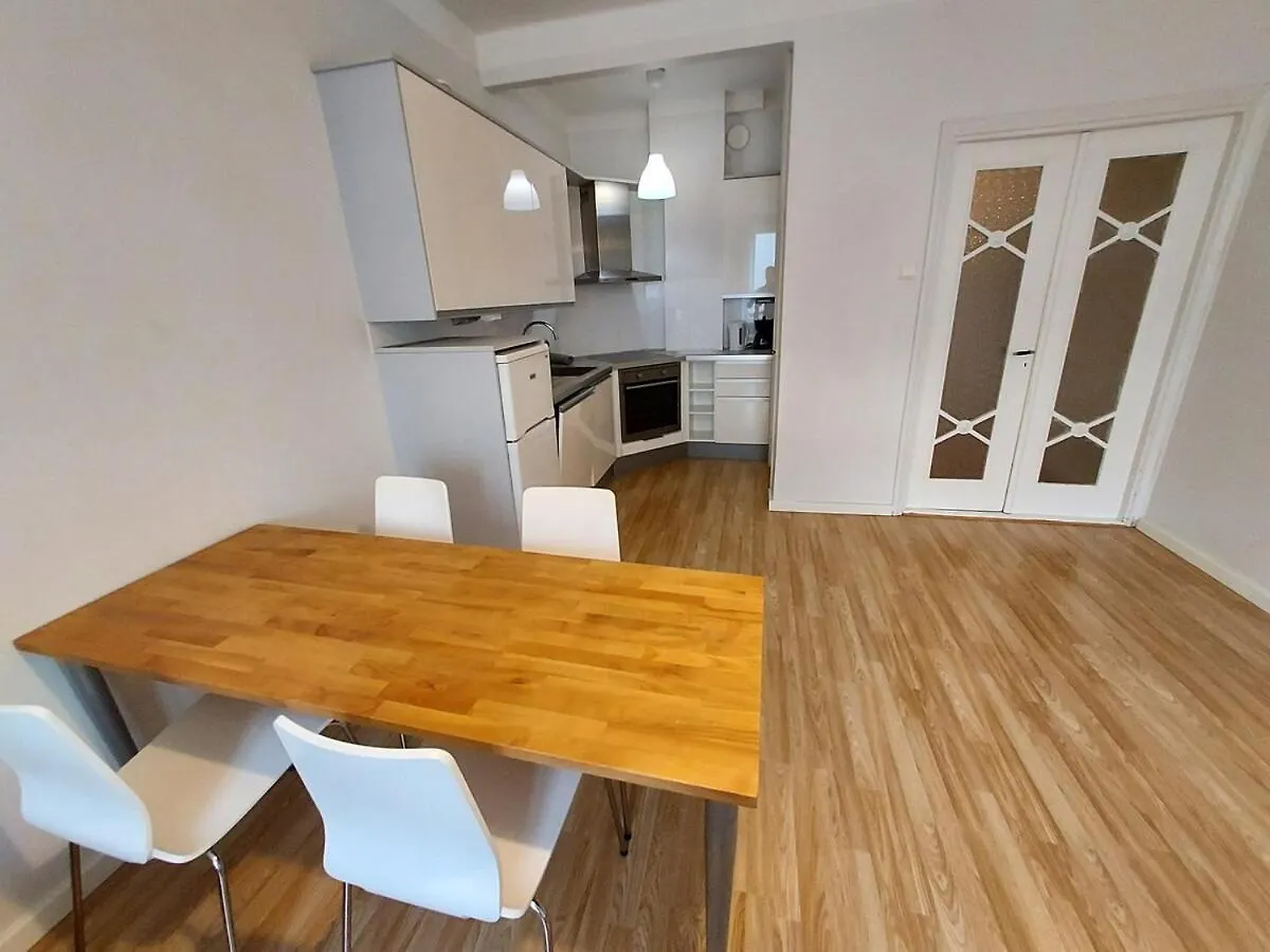 Spacious Studio By The Sea 41 M2 Helsingfors Lägenhet